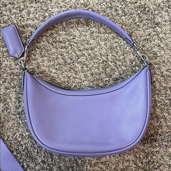 Coach Aria - Picture 6 of 11